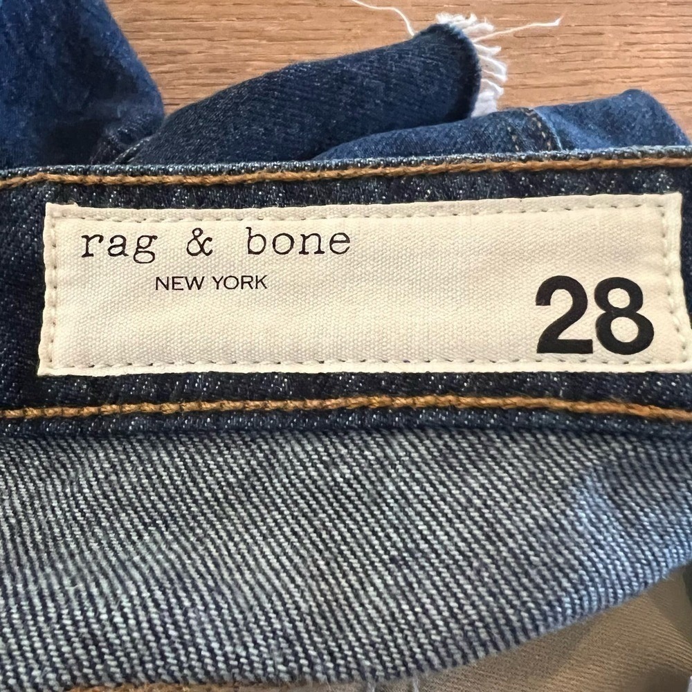 Rag & Bone Dre Low-Rise Denim Shorts Cambria Dark Indigo Raw Hem 28 NEW - Picture 11 of 15